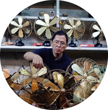 Mr Ling repairs